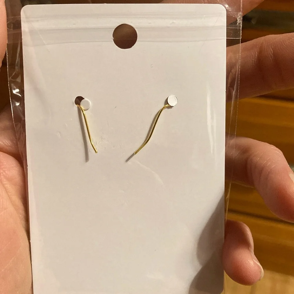 Fourth of July earrings. - Picture 2 of 3